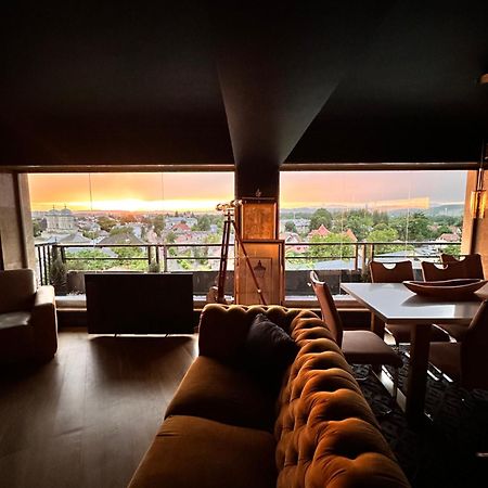 Apartamento Noir Penthouse Targoviste Exterior foto