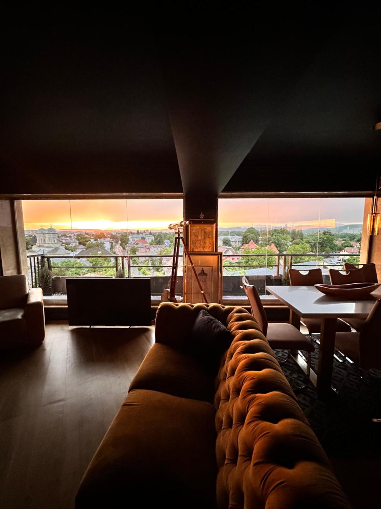 Apartamento Noir Penthouse Targoviste Exterior foto